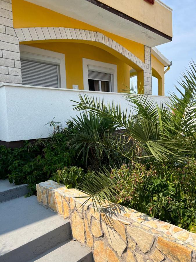 Apartment Vujcic Donji Okrug  Ngoại thất bức ảnh