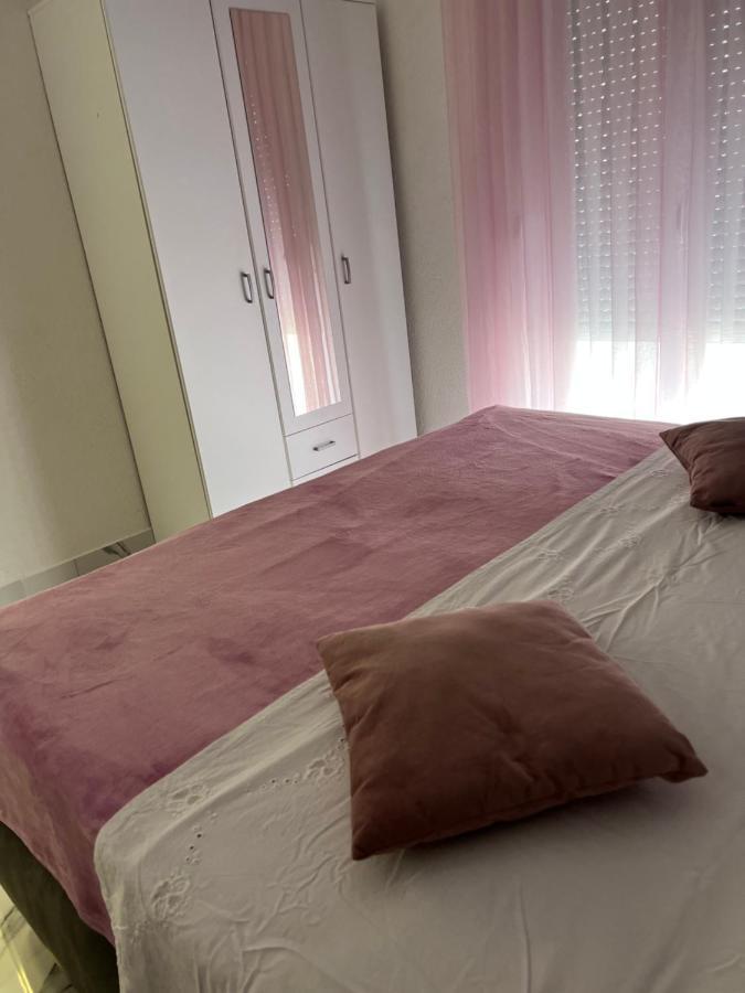 Apartment Vujcic Donji Okrug  Ngoại thất bức ảnh