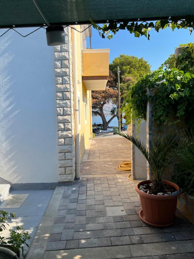 Apartment Vujcic Donji Okrug  Ngoại thất bức ảnh