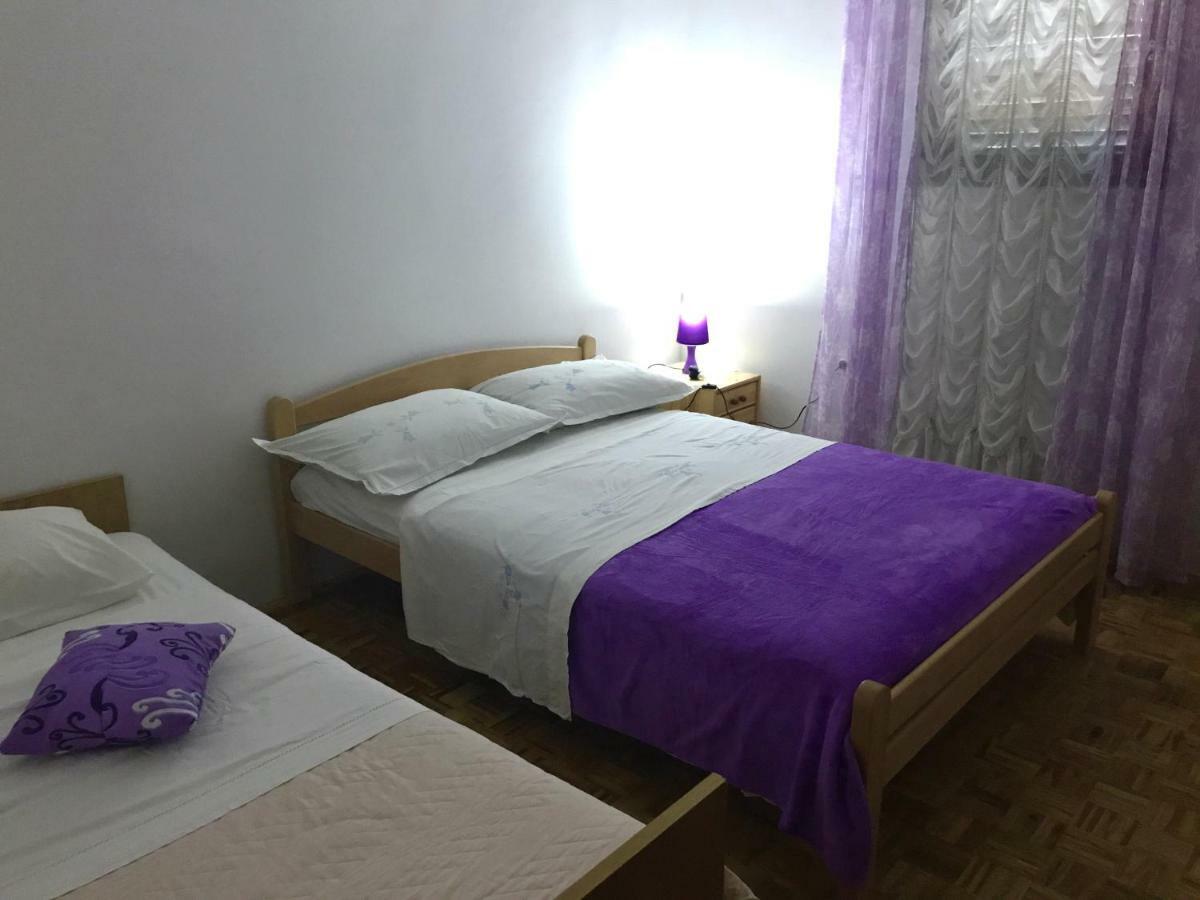 Apartment Vujcic Donji Okrug  Ngoại thất bức ảnh